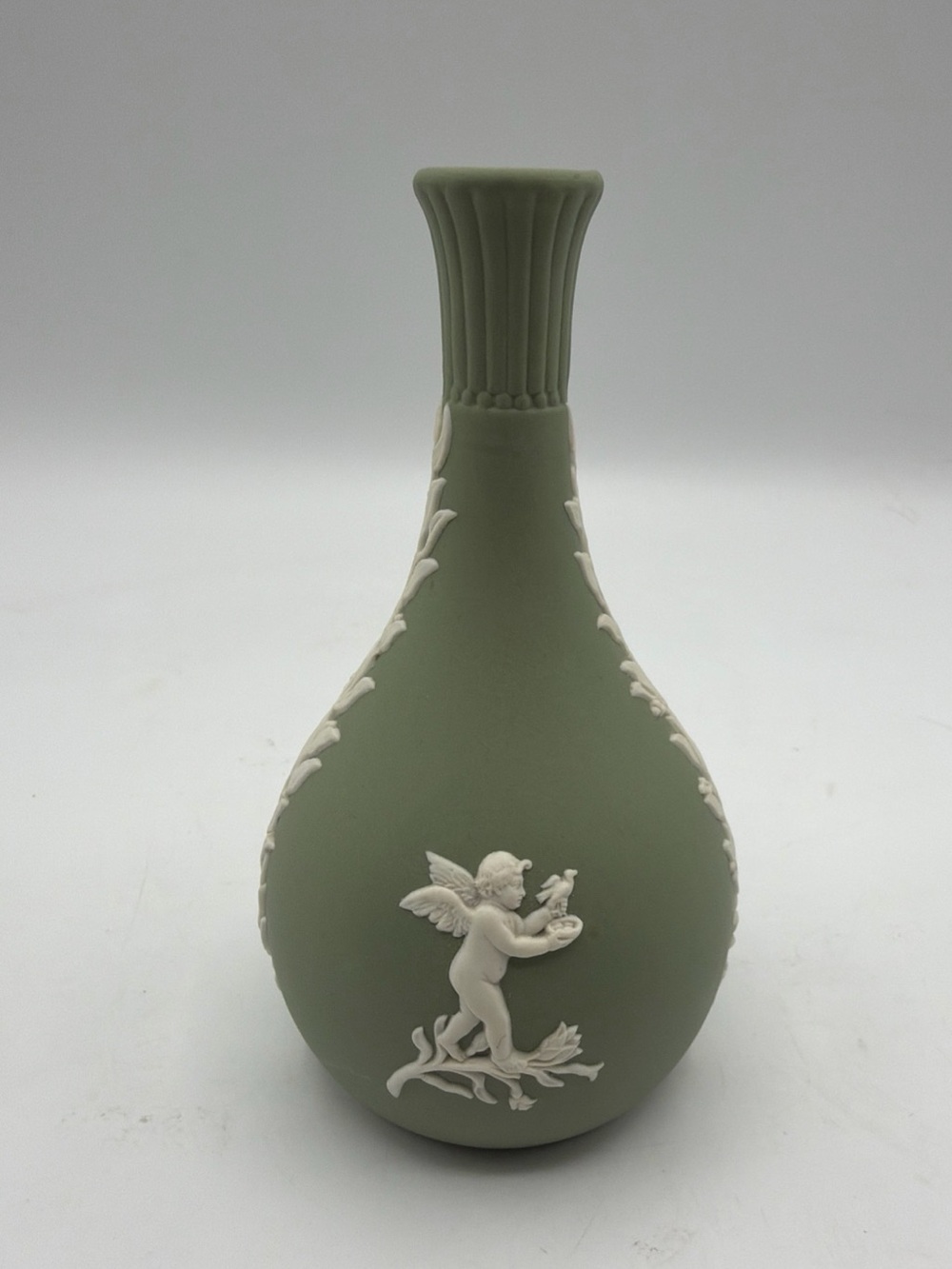 WEDGWOOD Green & White Jasperware 5.25” BUD VASE